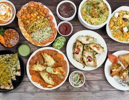 בין הטאלי לצ'אי- מסע לאוכל הודי דרך סיפורים ותמונות
